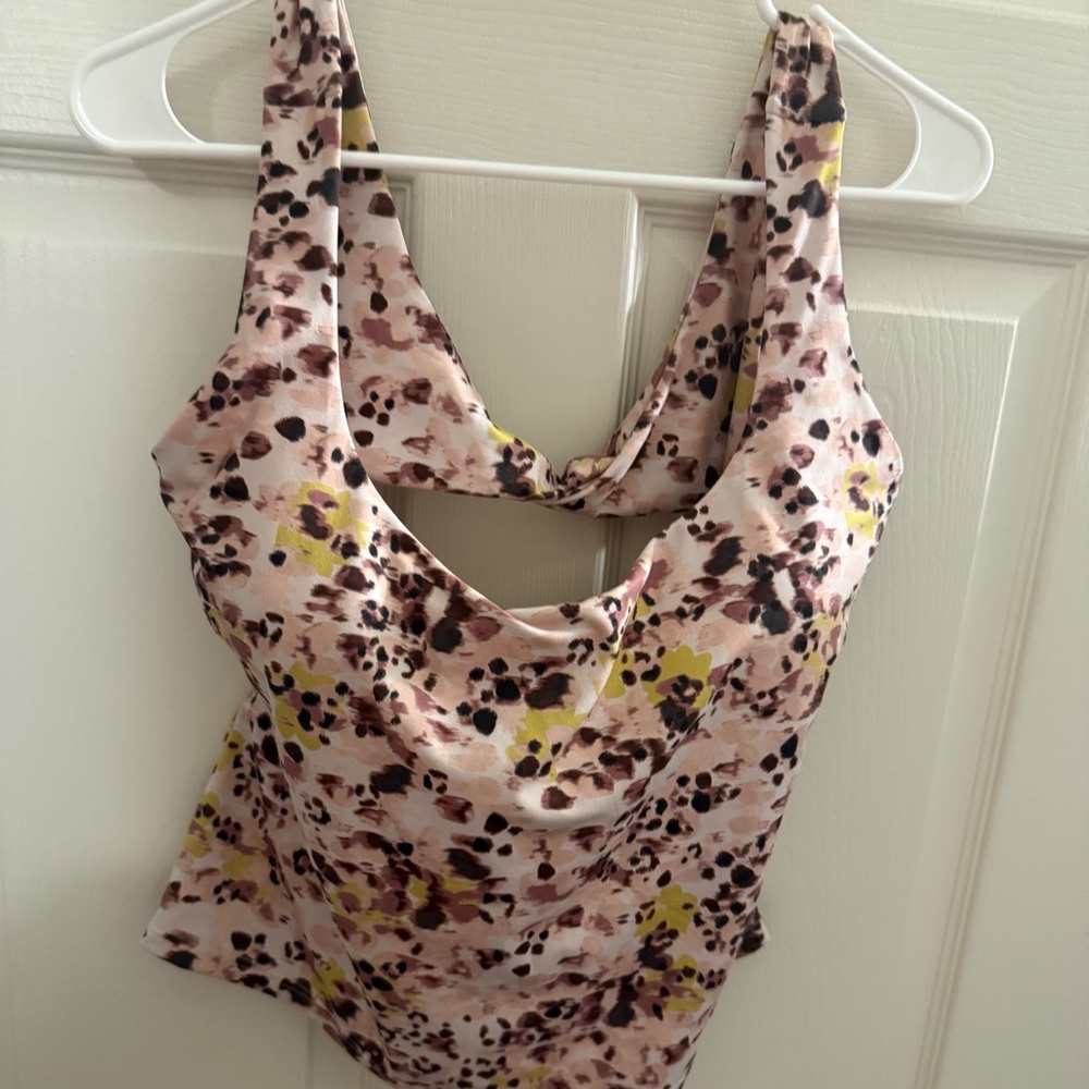 Fabletics Pink Animal Print Oasis Twist built -in bra tank
